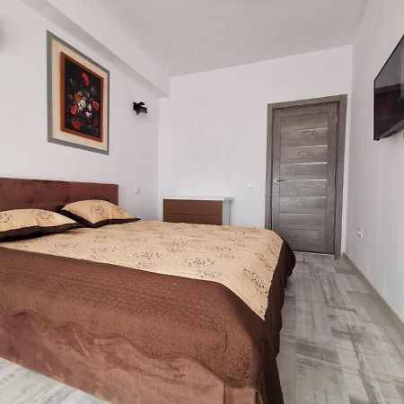 Vip Apartment-Brilliant Apartments 콘스탄차 외부 사진