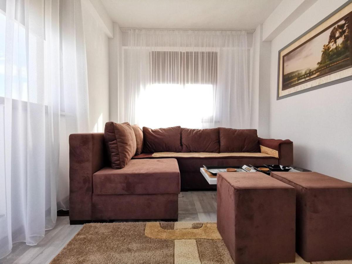 Vip Apartment-Brilliant Apartments 콘스탄차 외부 사진