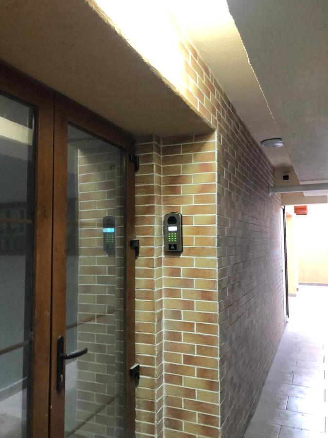 Vip Apartment-Brilliant Apartments 콘스탄차 외부 사진