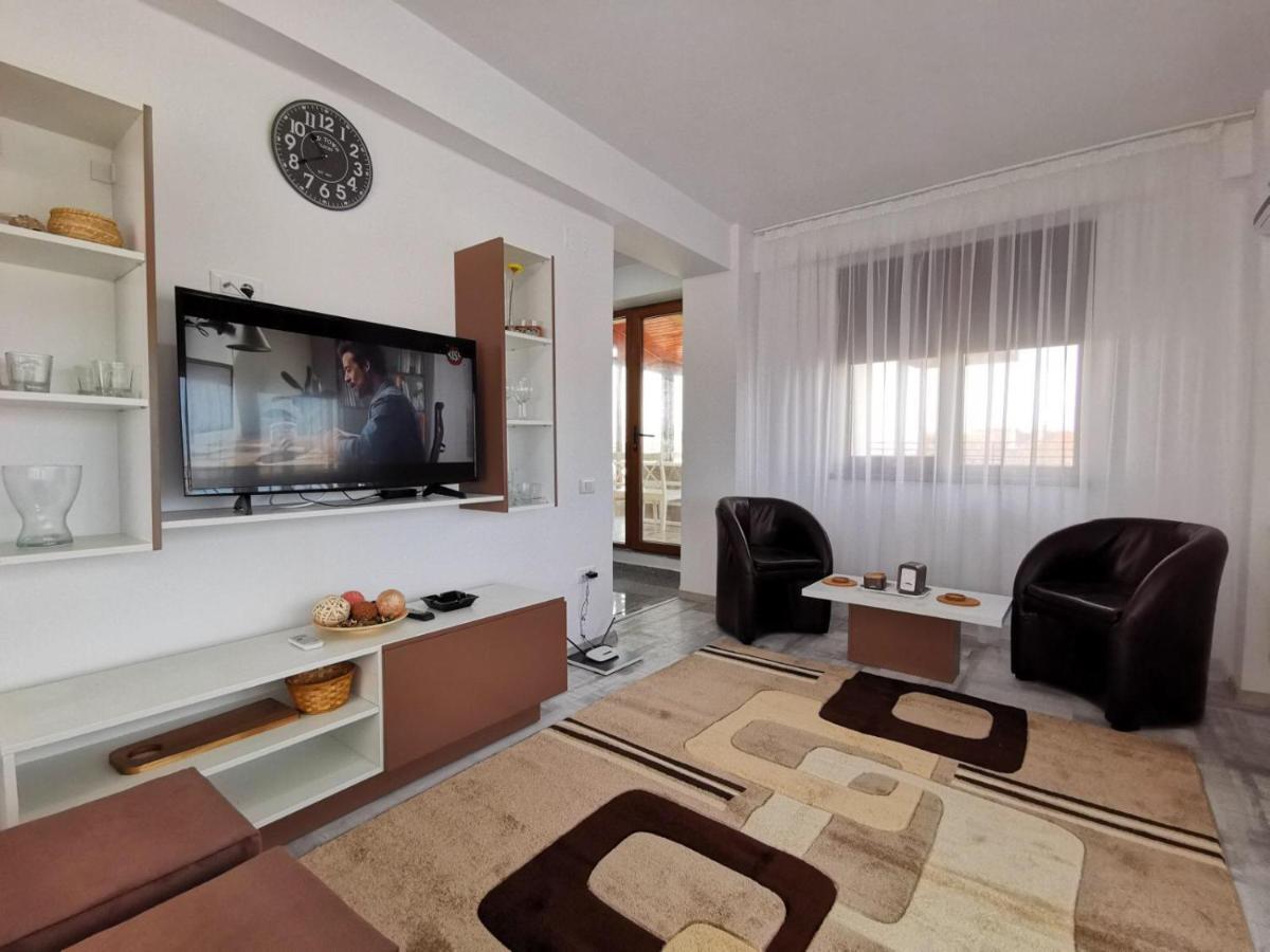 Vip Apartment-Brilliant Apartments 콘스탄차 외부 사진